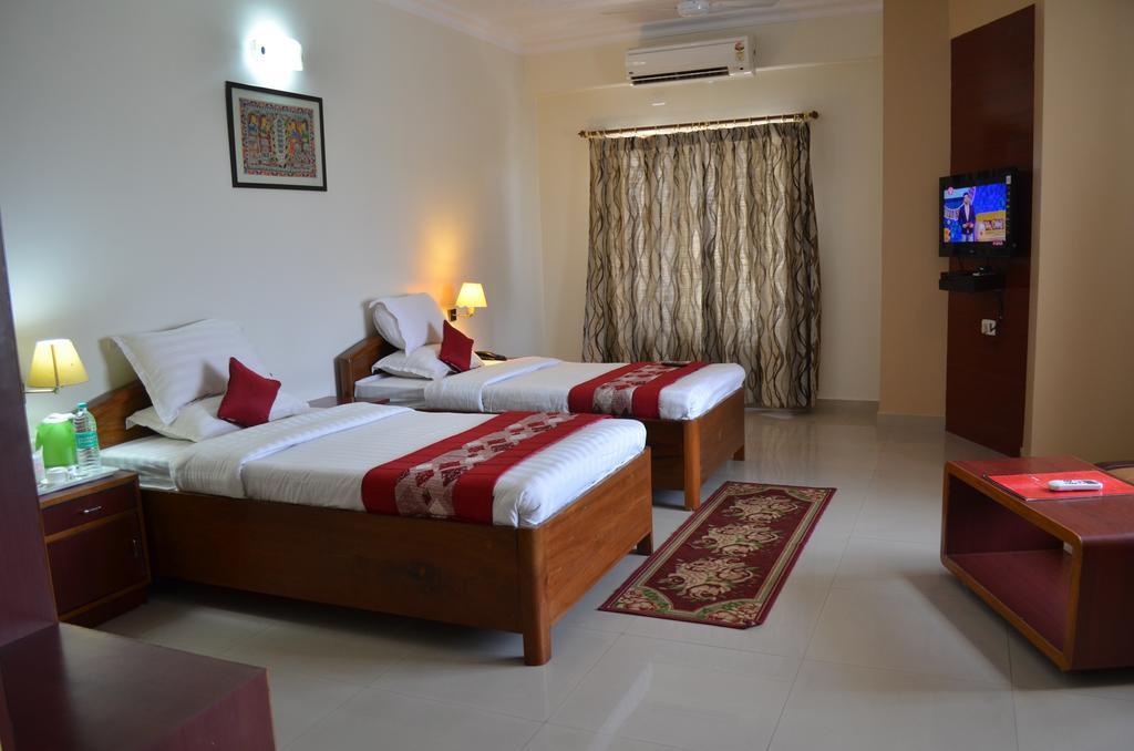 Hotel Rajdhani Regency Guwahati Habitación foto